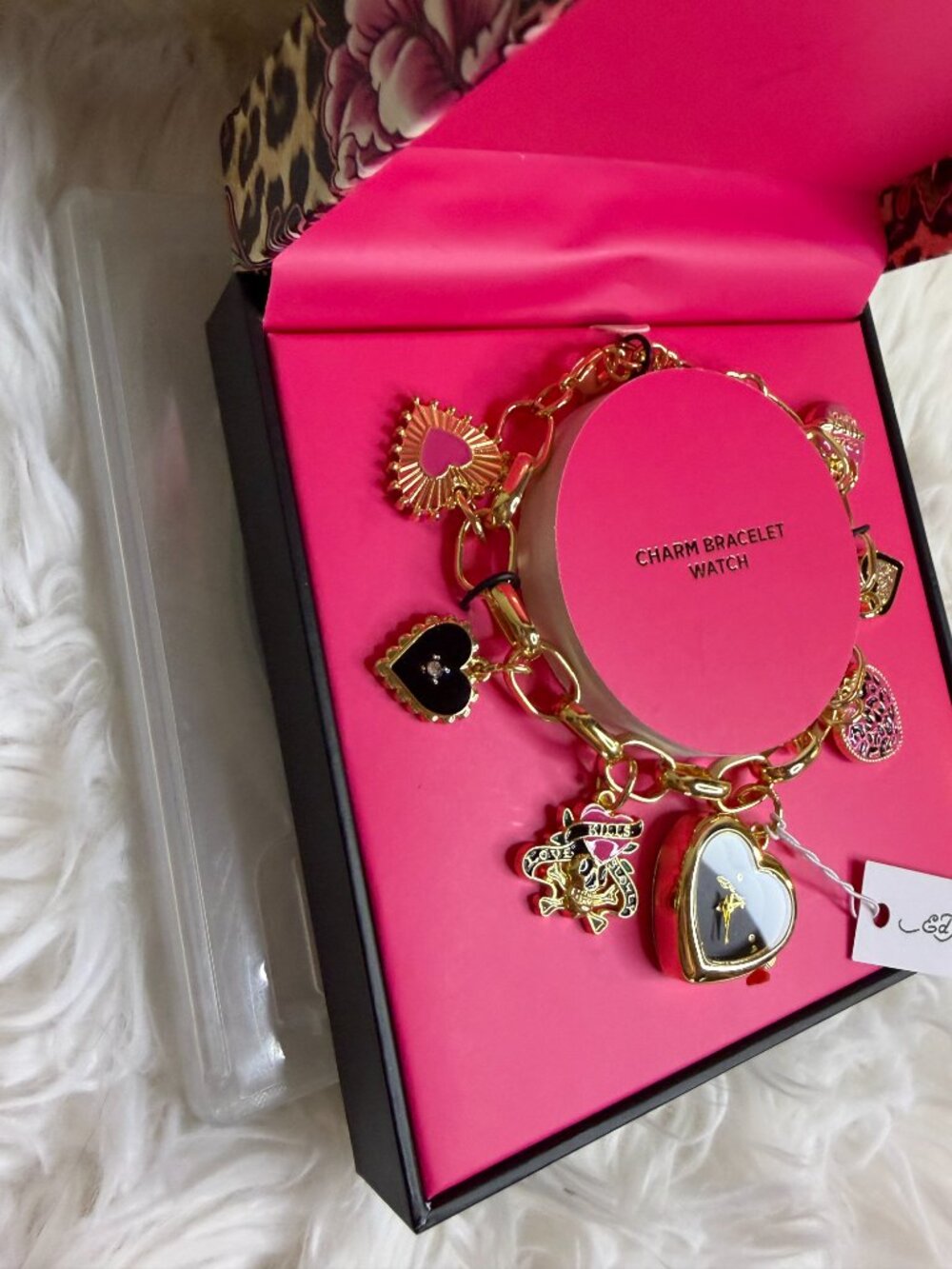 Ed Hardy Charm Bracelet Watch Gold Tone Heart Leopard Rhinestone NWT - Picture 4 of 6